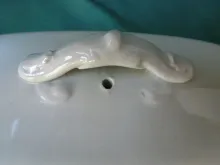 Split Handle | Unspecified | Brush Tray Base and Lid | Finial | 005