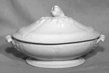 Starflower_J. W. Pankhurst (& Co.)_Vegetable Tureen Base and Lid_Item_001
