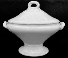 Tiny Oak and Acorn_J. W. Pankhurst (& Co.)_Sauce or Soup Tureen Base and Lid_Item_001