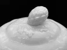 Triple Border_James Edwards_Sauce or Soup Tureen Base and Lid_Finial_005