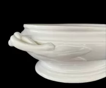 Tulip | Ridgway, Bates, & Co. | Vegetable Tureen Base and Lid | Handle | 005