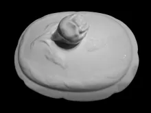 Twisted Ribbon | James Edwards & Son | Soap Box Base and Lid | Finial | 002