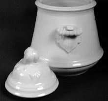 Union Shape_T. & R. Boote (& Co.)_Sugar Bowl with Lid_Item_001