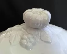 Unknown Tableware | John May | Sauce or Soup Tureen Base and Lid | Finial | 005