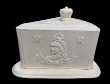 Unknown Tableware | Unspecified | Cheese Wedge Lid and Underplate | Item | 005