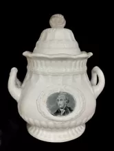 Victory Shape (Laurel Wreath) | Elsmore & Forster | Sugar Bowl with Lid | DecItem | 001