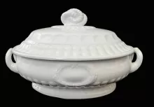 Victory Shape (Laurel Wreath) | Elsmore & Forster | Vegetable Tureen Base and Lid | Item | 002