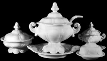 Virginia Shape | Brougham & Mayer | Sauce or Soup Tureen Base, Lid, Underplate, and Ladle | Collection | 002
