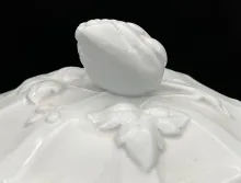 Walled Octagon_Jacob Furnival_Vegetable Tureen Base and Lid_Finial_010
