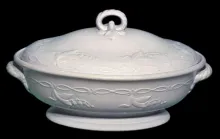 Western Shape | Hope & Carter | Vegetable Tureen Base and Lid | Item | 001