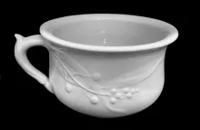 Winterberry | Edward Clarke | Chamber Pot Base | Item | 002