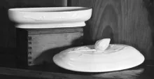 Winterberry_Unspecified_Brush Tray Base and Lid_Item_001