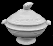 Winterberry_Unspecified_Sauce or Soup Tureen Base and Lid_Item_001