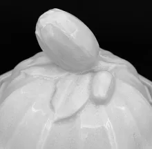 Wrapped Sydenham | Livesley, Powell, & Co. | Sauce or Soup Tureen Base and Lid | Finial | 003